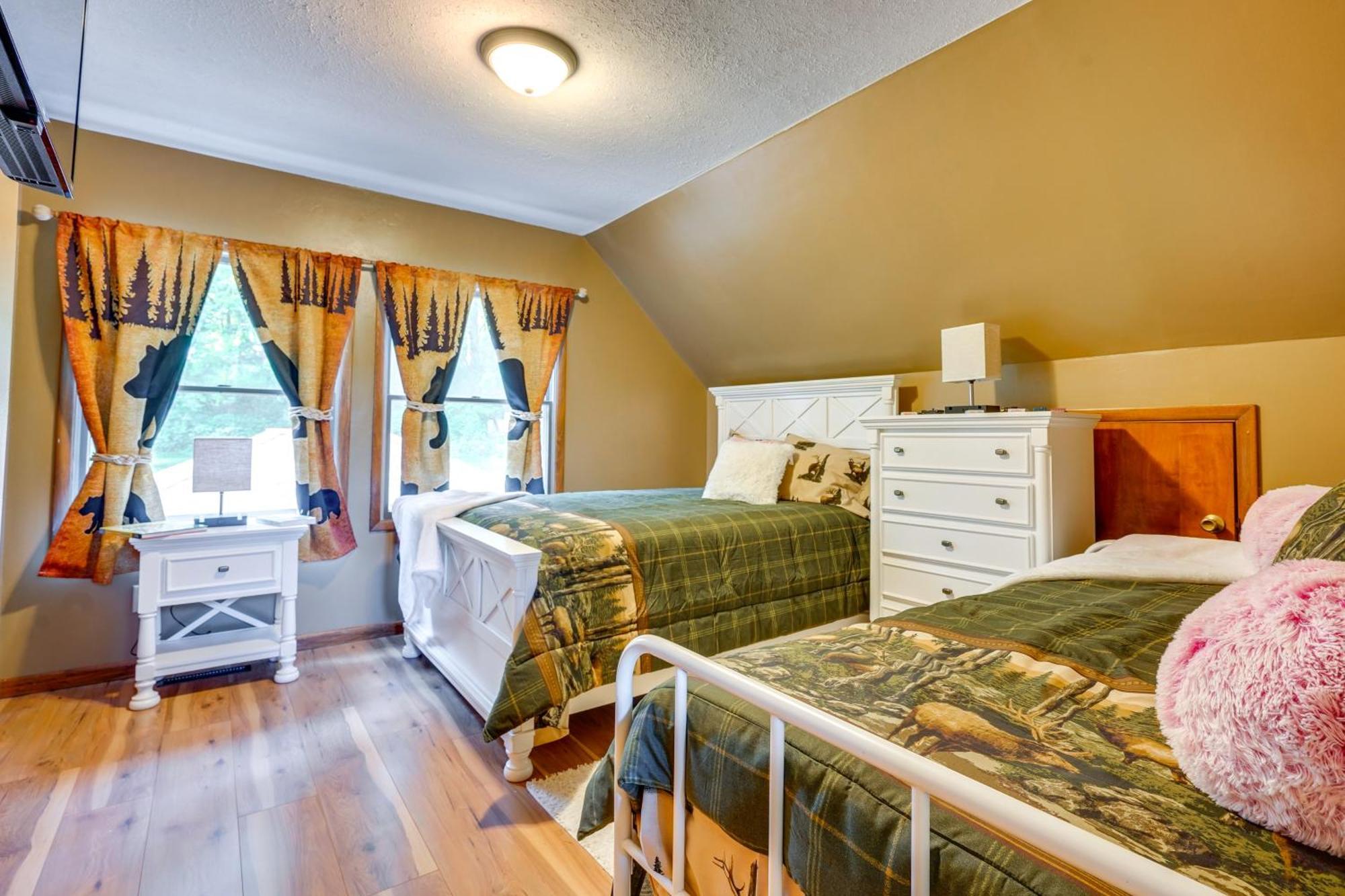 Howard Cabin Rental About 3 Mi To Apple Valley Lake! Mount Vernon Extérieur photo