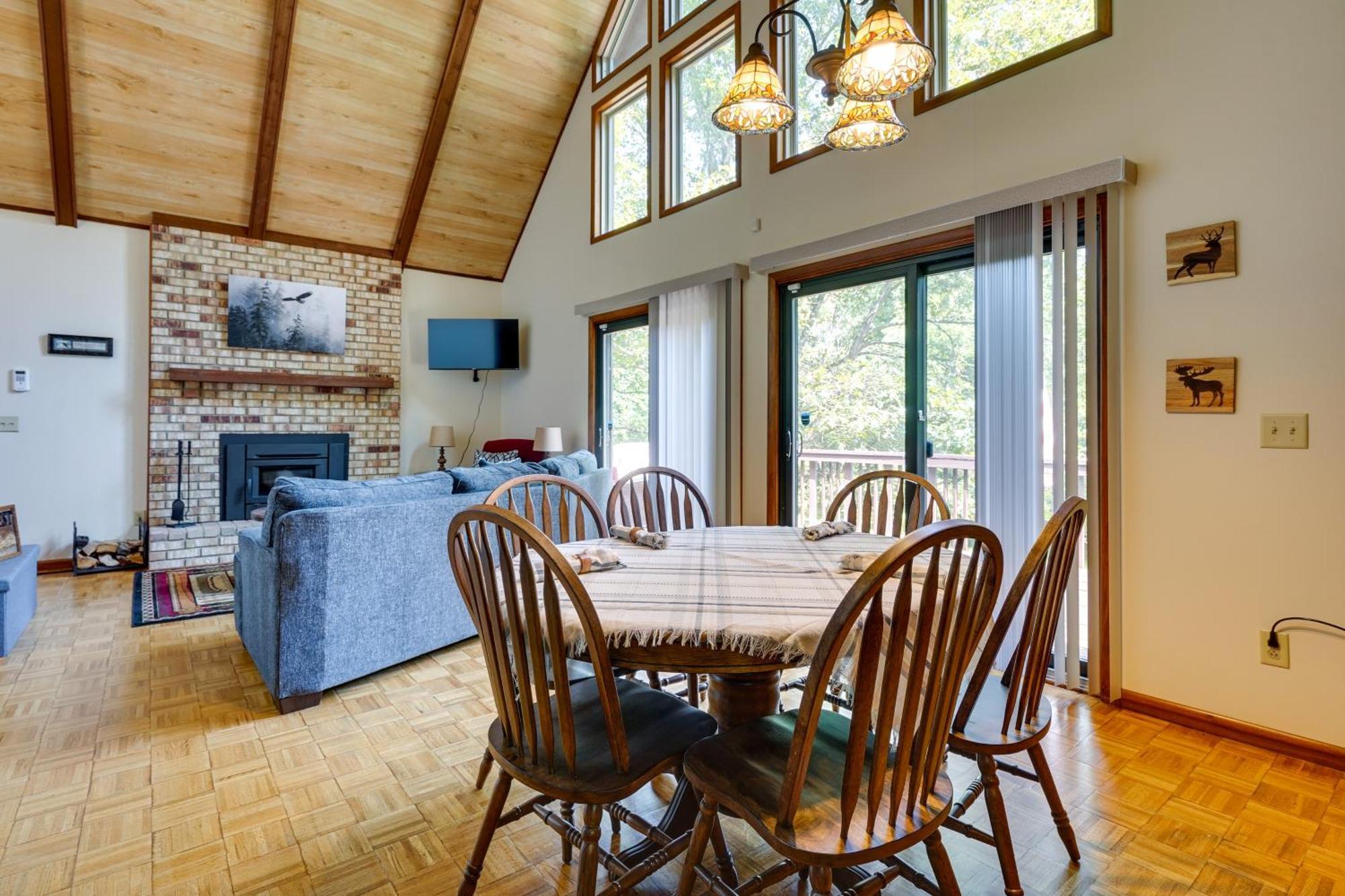 Howard Cabin Rental About 3 Mi To Apple Valley Lake! Mount Vernon Extérieur photo